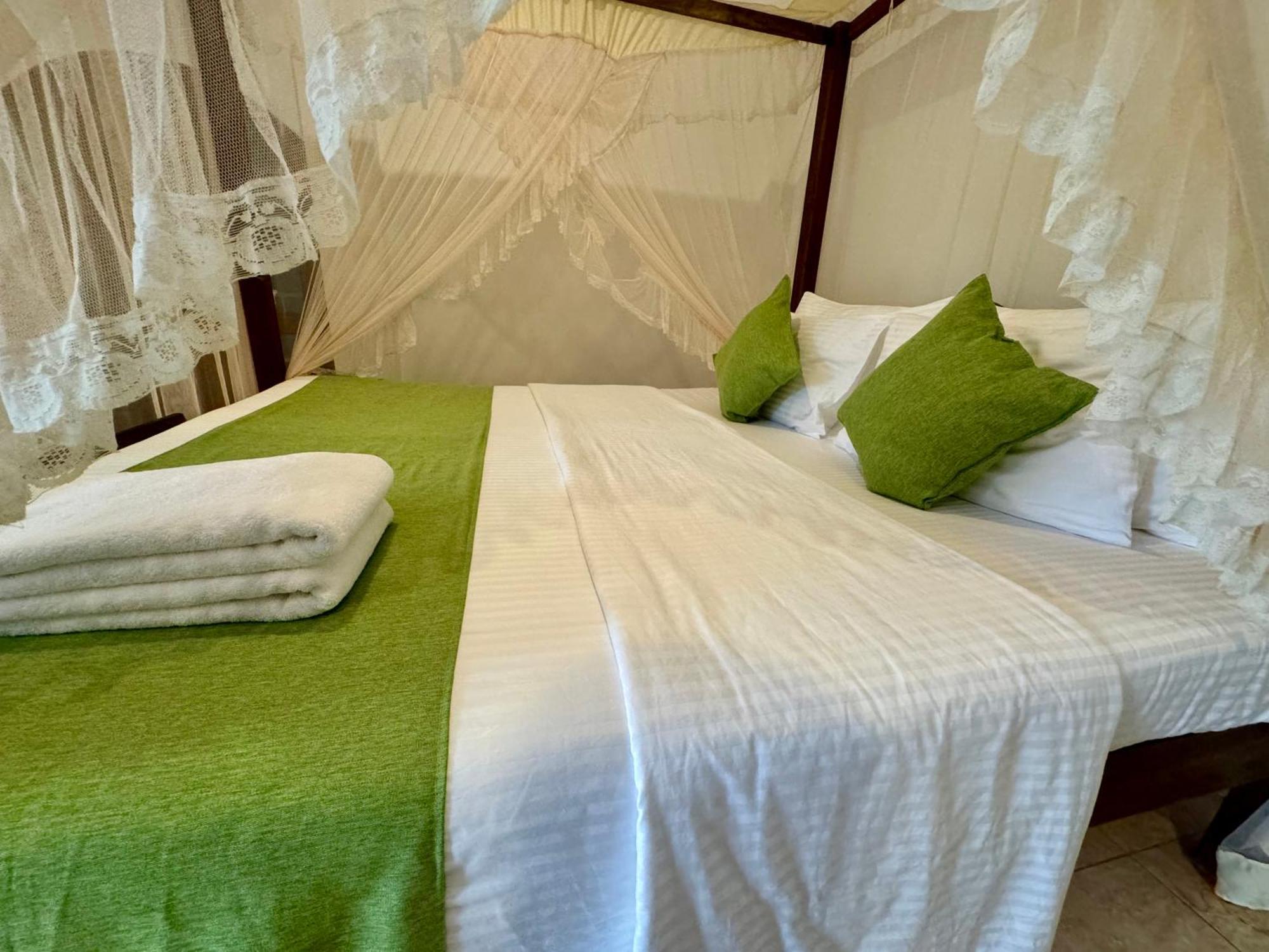 Brinkhouse Guesthouse , Unawatuna Beach 외부 사진